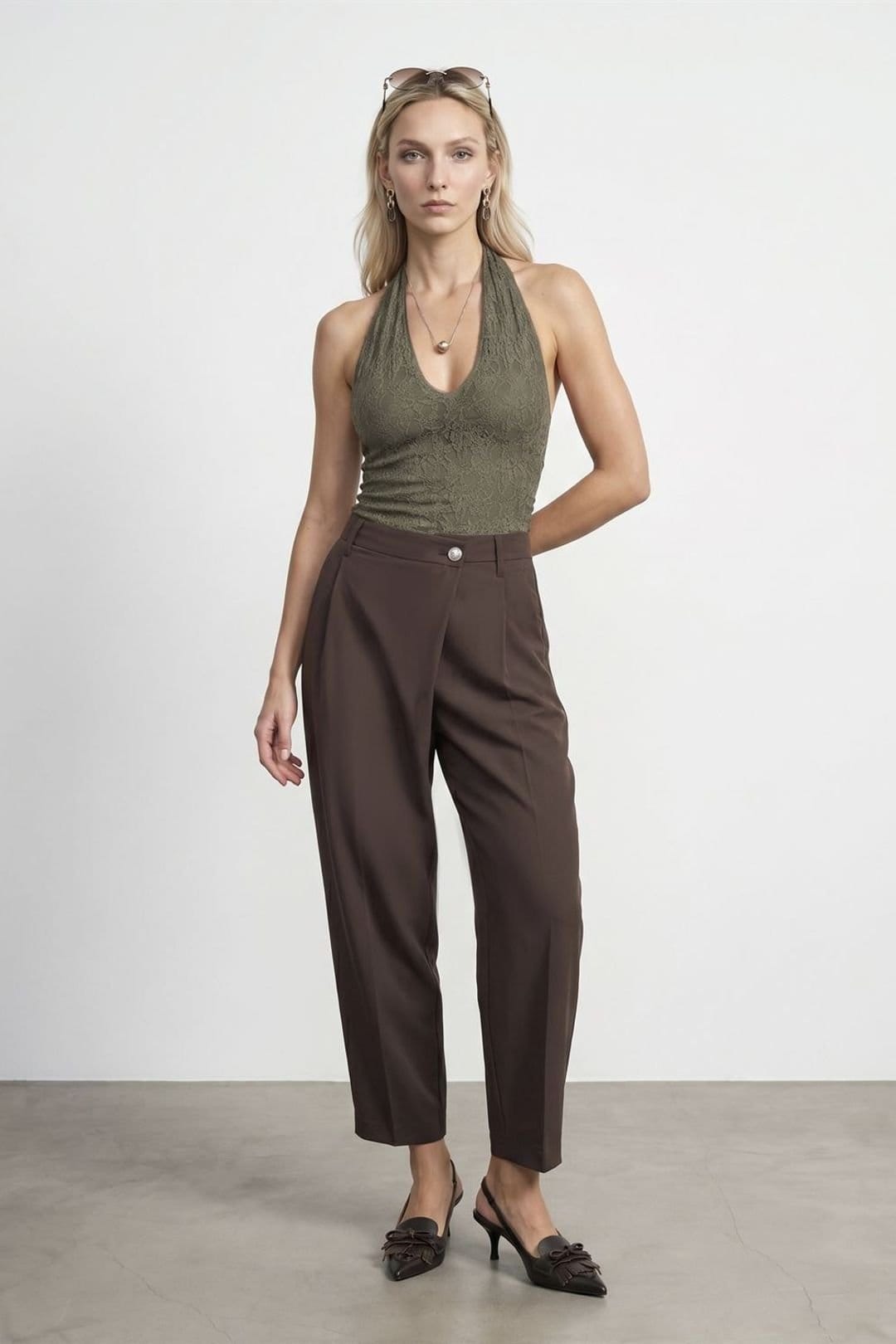 Dilvin Dilvin Women's High-Waist Wide-Leg Crepe Trousers in Chocolate - 4