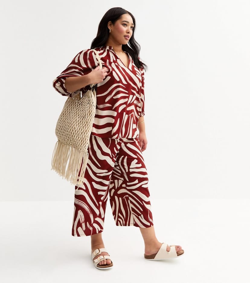 New Look Women's Plus Size Brown Abstract Print Cropped Trousers Curves New Look - 1