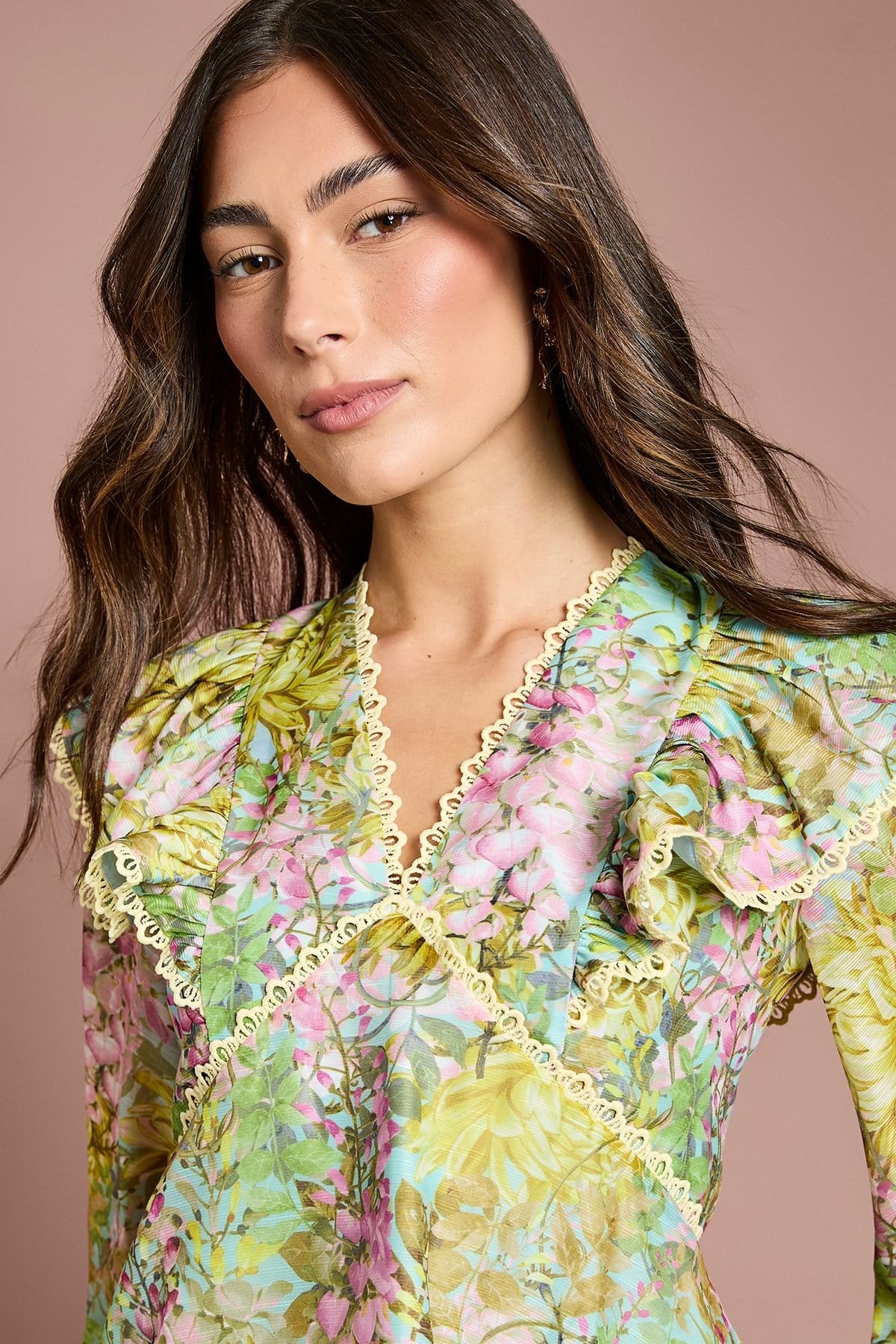 Coast Coast Women's Lace Trim V Neck Organza Blouse - 4