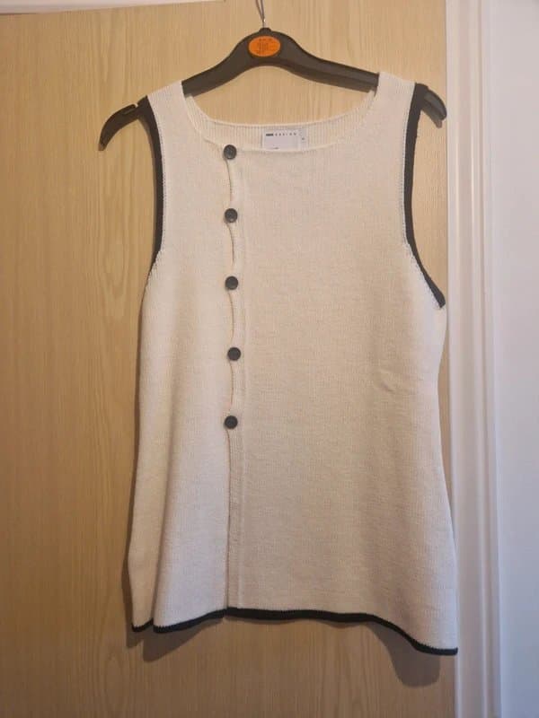 ASOS Design ASOS Design knit vest/waistcoat