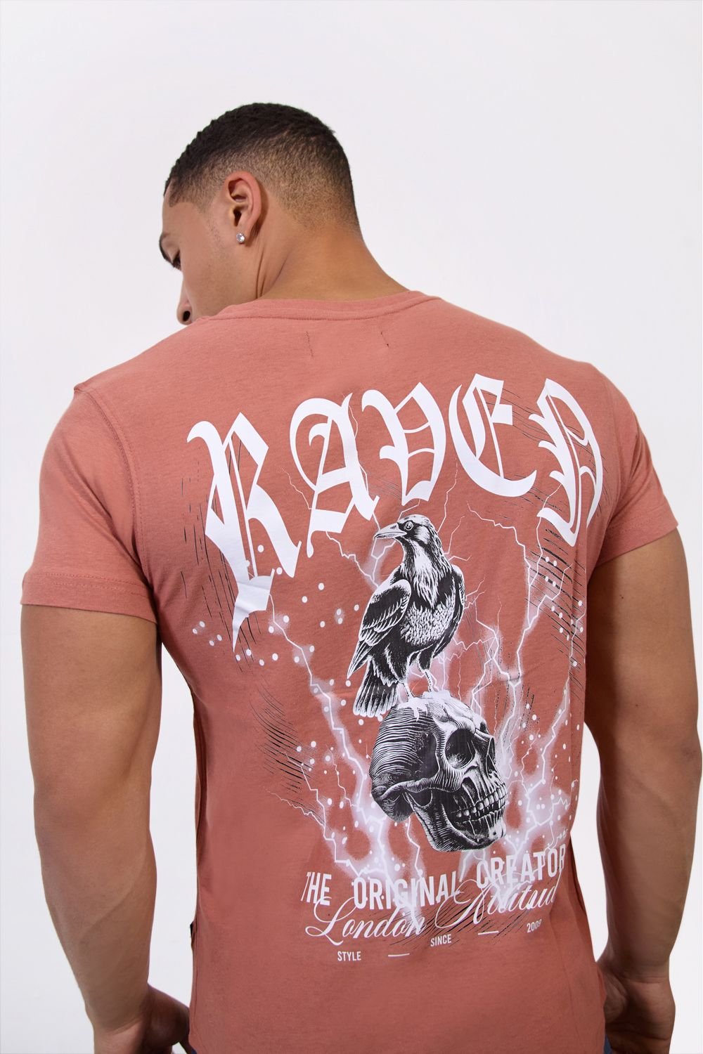 LONDON ATTITUDE LONDON ATTITUDE Men's Raven Graphic T-Shirt in Rust in Peach - 3