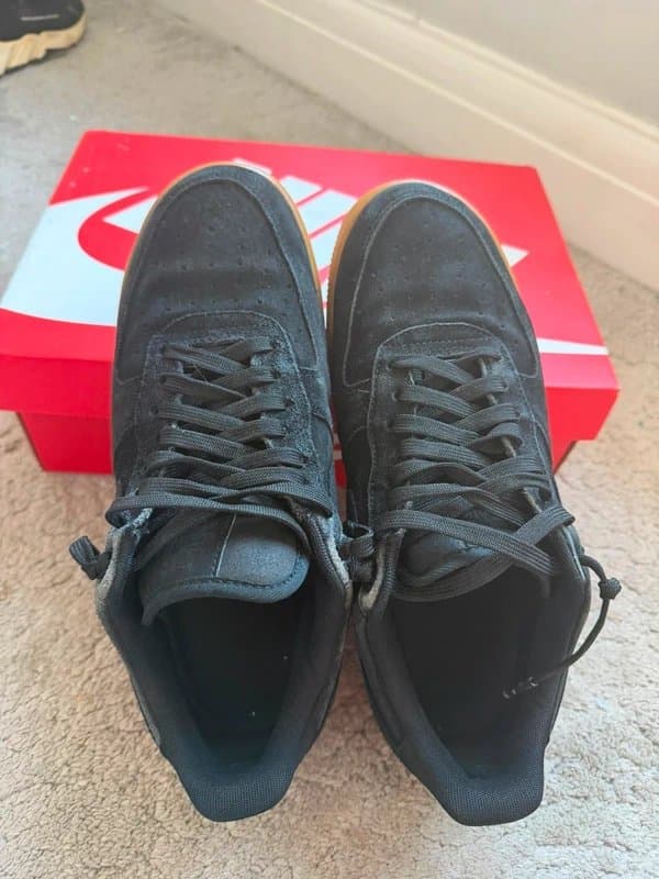 Nike Nike Air Force 1 Black Suede Gum Sole Trainers – Size 7.5