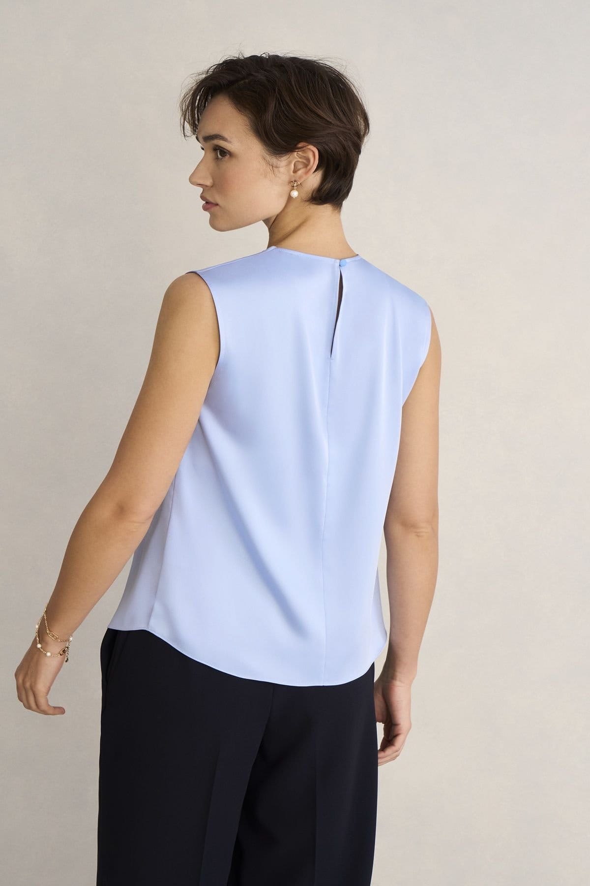 Hobbs London Hobbs London Women's Rosanne Sleeveless Pleated Neck Blouse in Baby Blue - 4