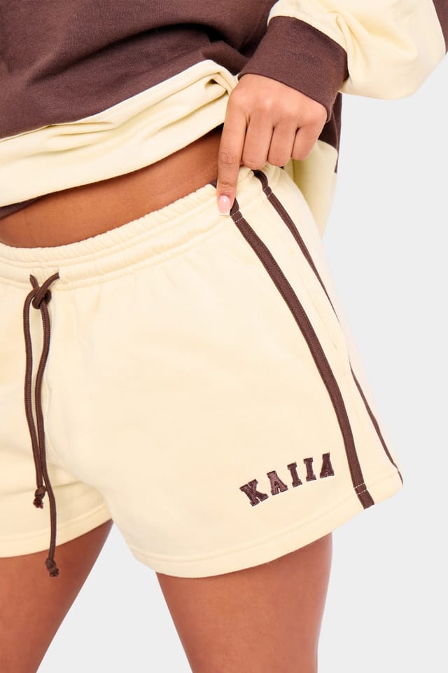 Kaiia Kaiia Side Stripe Sweat Shorts Butter Yellow & Brown - 2
