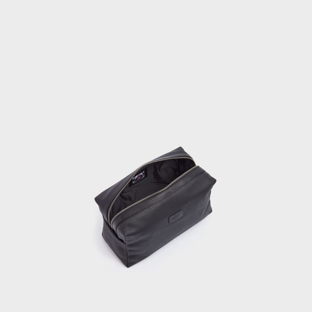 OSPREY LONDON OSPREY LONDON Men's The Large Grantham Waxed Canvas & Leather Washbag in Black - 3