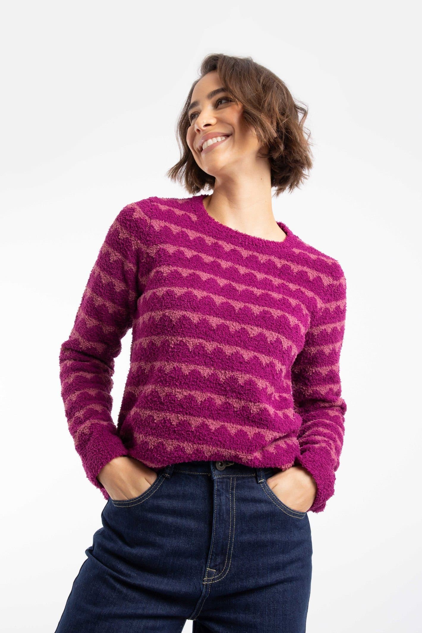 Weird Fish Weird Fish Women's Tyla Cosy Knit Scalloped Jumper in Magenta