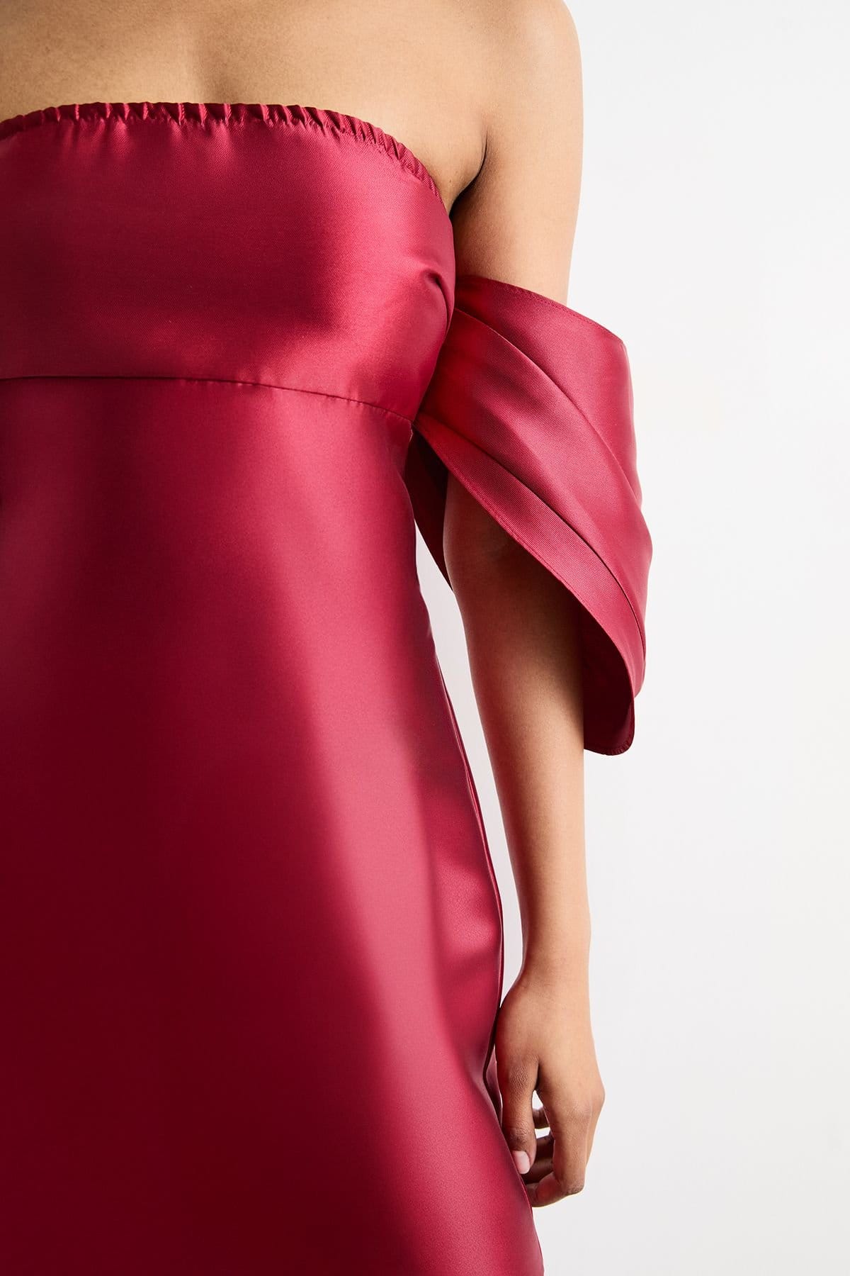 Warehouse Warehouse Women's Structured Puff Sleeve Bardot Mini Dress in Dark Red - 4