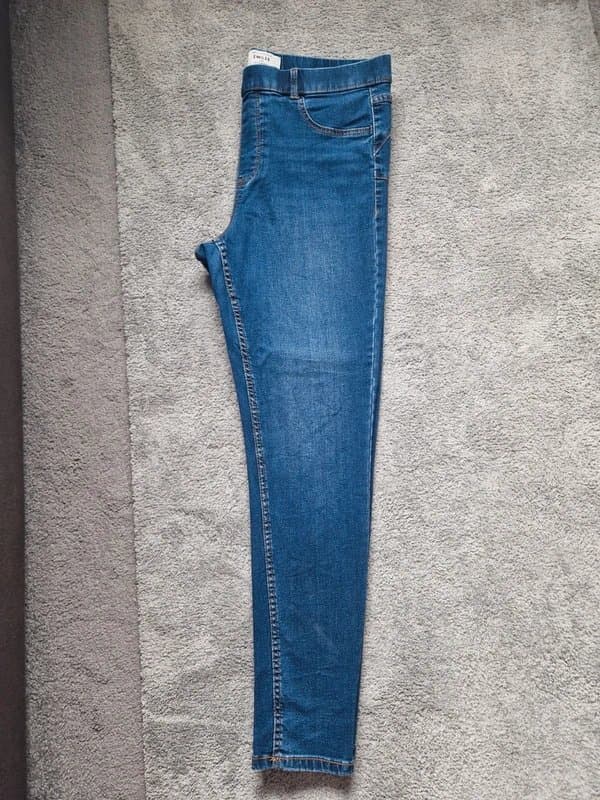 New Look New Look, Denim Jeggings, Size 16