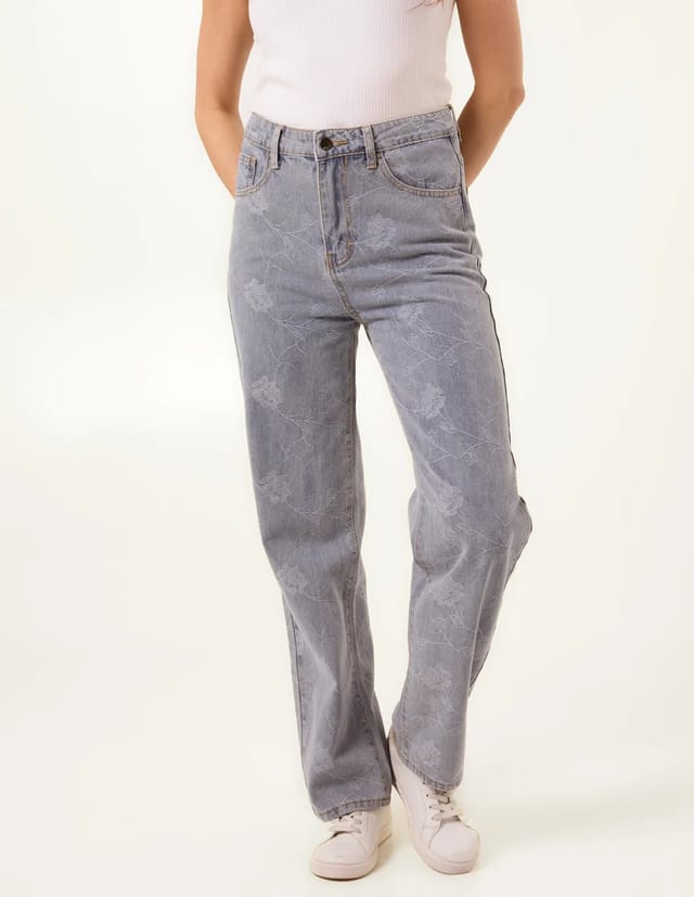 Blue Vanilla Flower Embroidered Jeans - 2