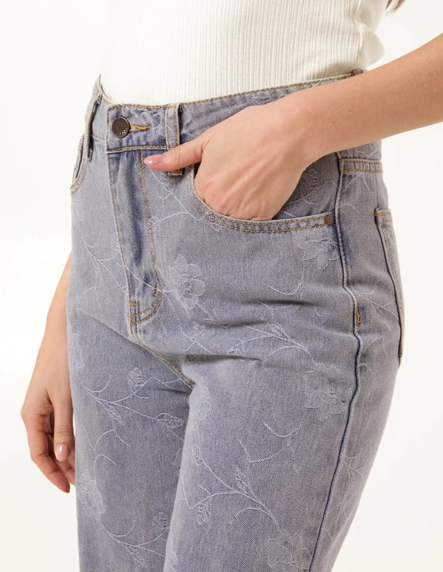 Blue Vanilla Flower Embroidered Jeans - 3