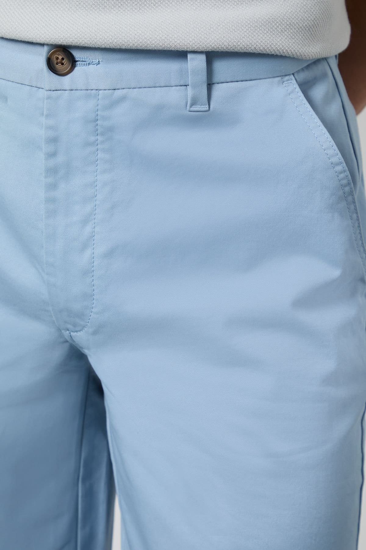 Burton Burton Men's Light Blue Classic Chino Shorts - 4