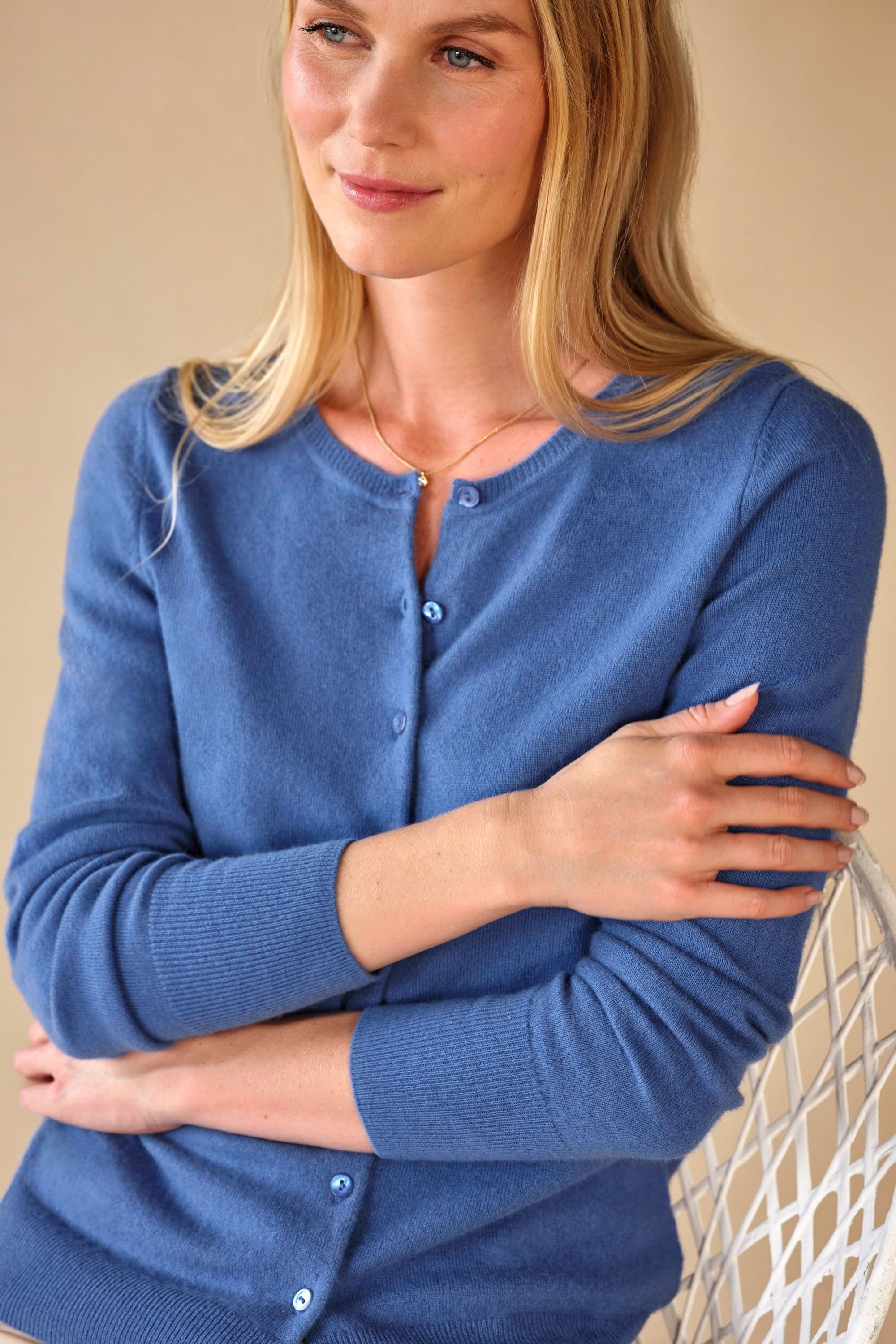 Pure Collection Pure Collection Women's Cashmere Crew Neck Cardigan in Mid Blue - 2