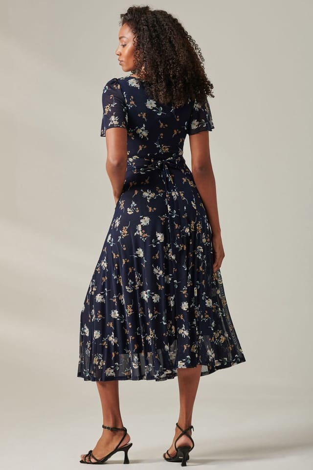 Jolie Moi Jolie Moi Women's Harlie Floral Mesh Maxi Dress in Navy - 2