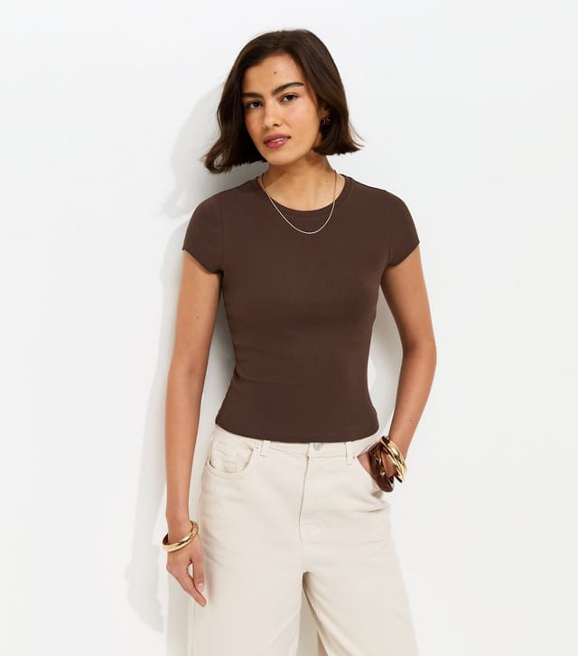 New Look Women's Dark Brown Short Sleeve Baby Tee New Look - 2