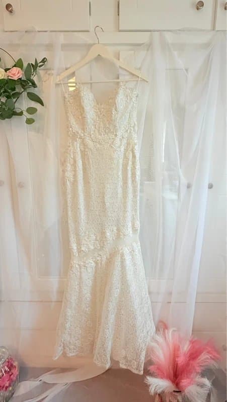 Wedding Ex sample ivory fit and flare wedding dress size 10