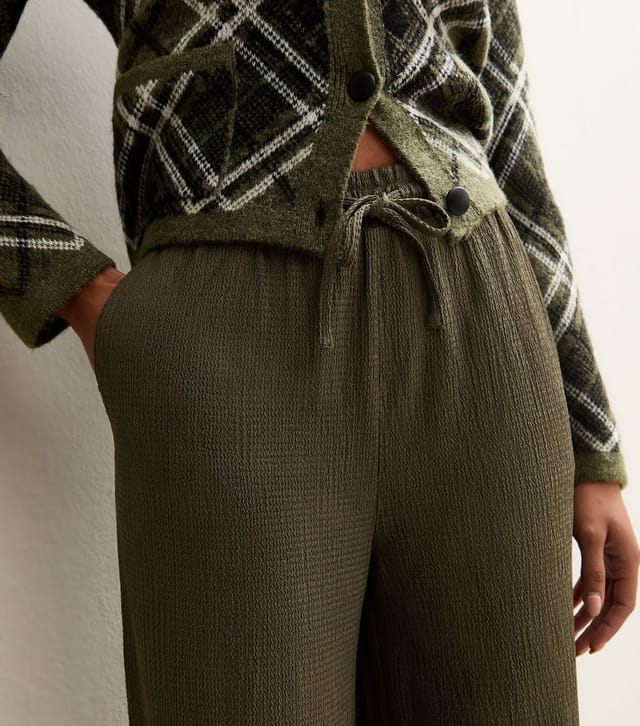 New Look Women's Light Khaki Textured Wide Leg Trousers New Look - 2