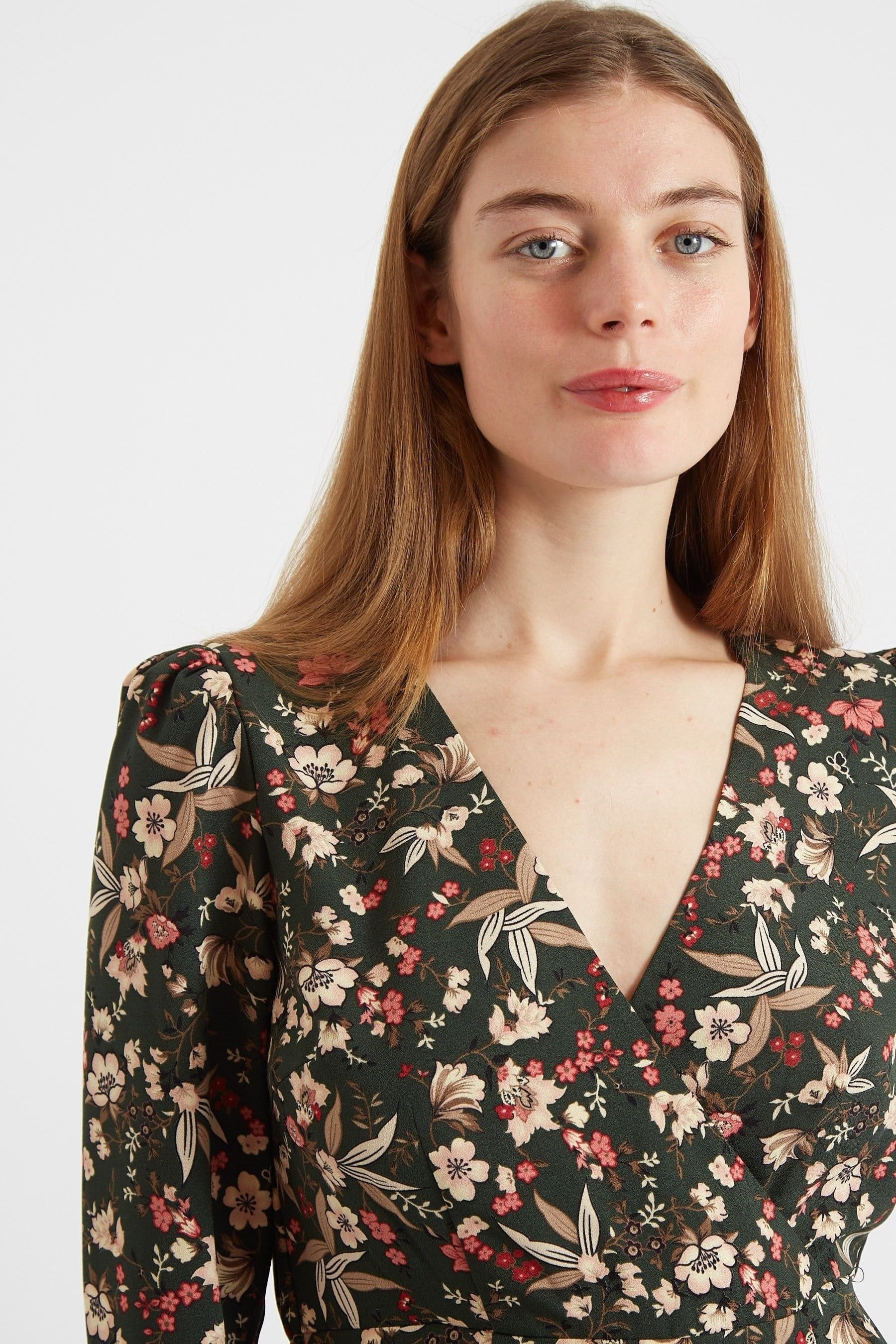 Louche Louche Women's Eveleen Tapestry Print Long Sleeve Midi Dress in Green - 4