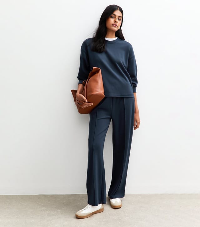 New Look Women's Premium Navy Oversized Crew Neck Sweatshirt New Look - 3