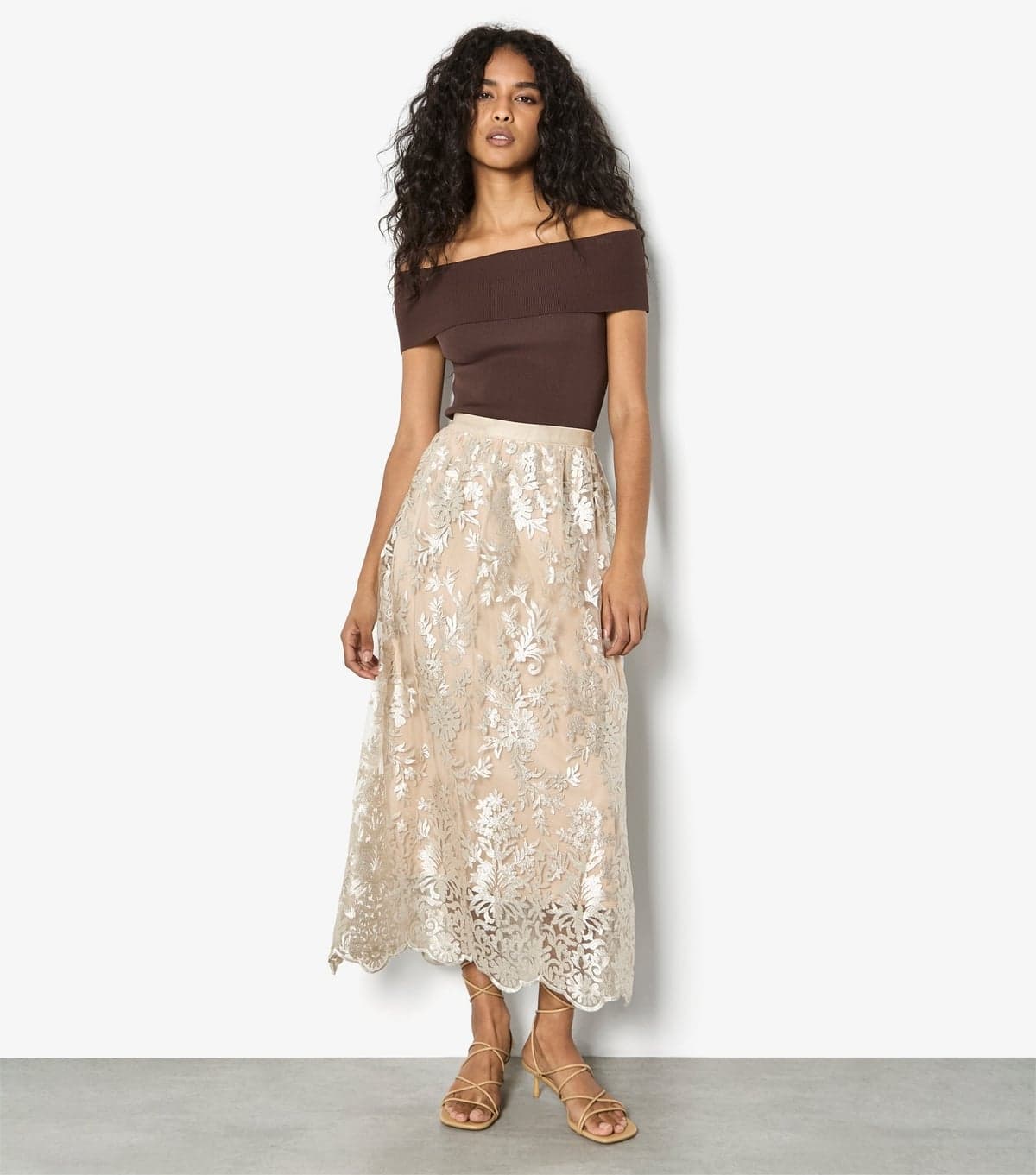 Apricot Women's Stone Embroidered Mesh Scallop Skirt Apricot New Look