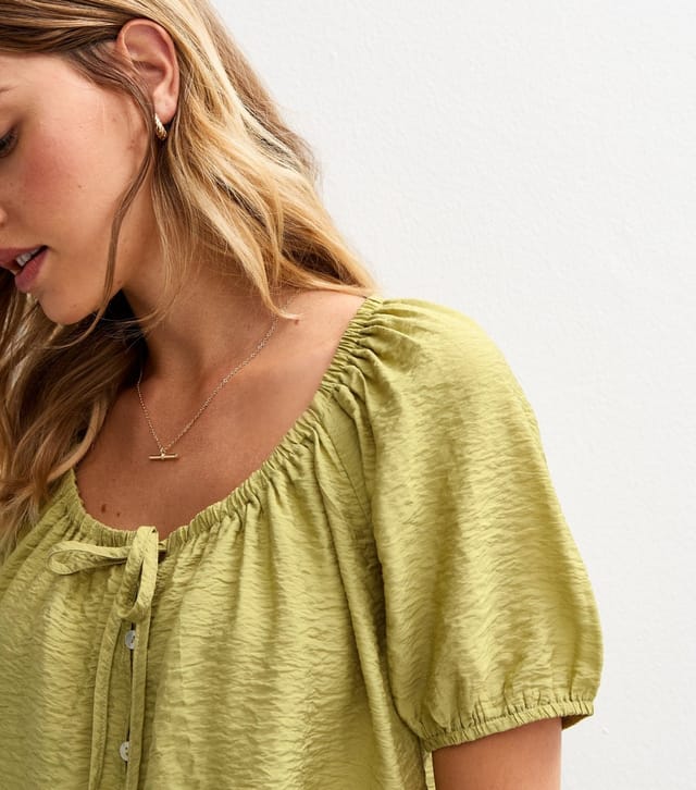 New Look Women's Green Crinkle Buttoned Top New Look - 2