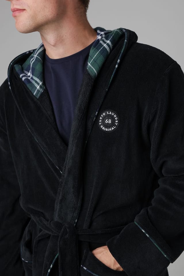 Tokyo Laundry Tokyo Laundry Men's Plush Dressing Gown in Black - 3
