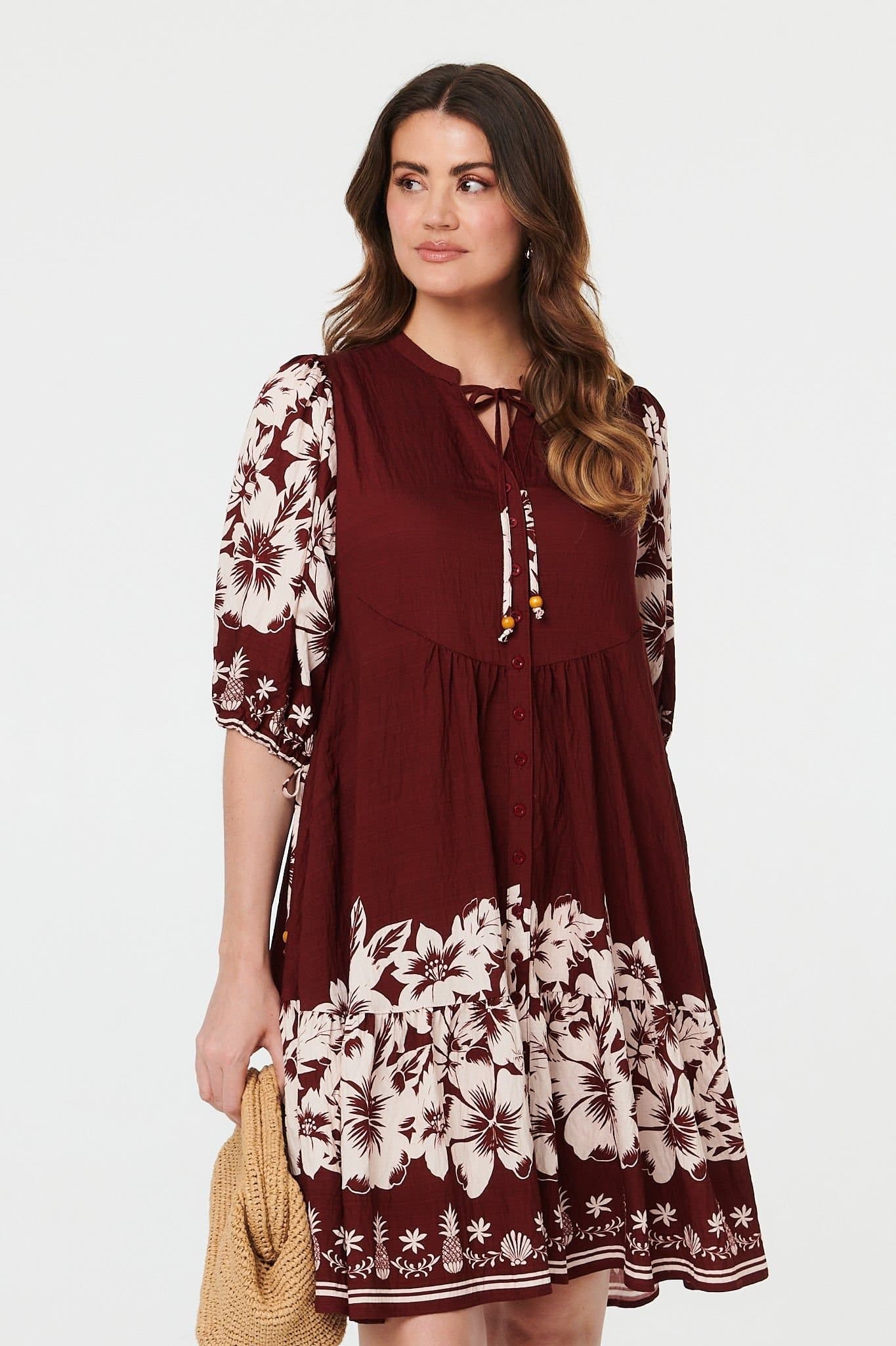 Izabel London Izabel London Women's Floral Knee Length 3/4 Sleeve Dress in Red