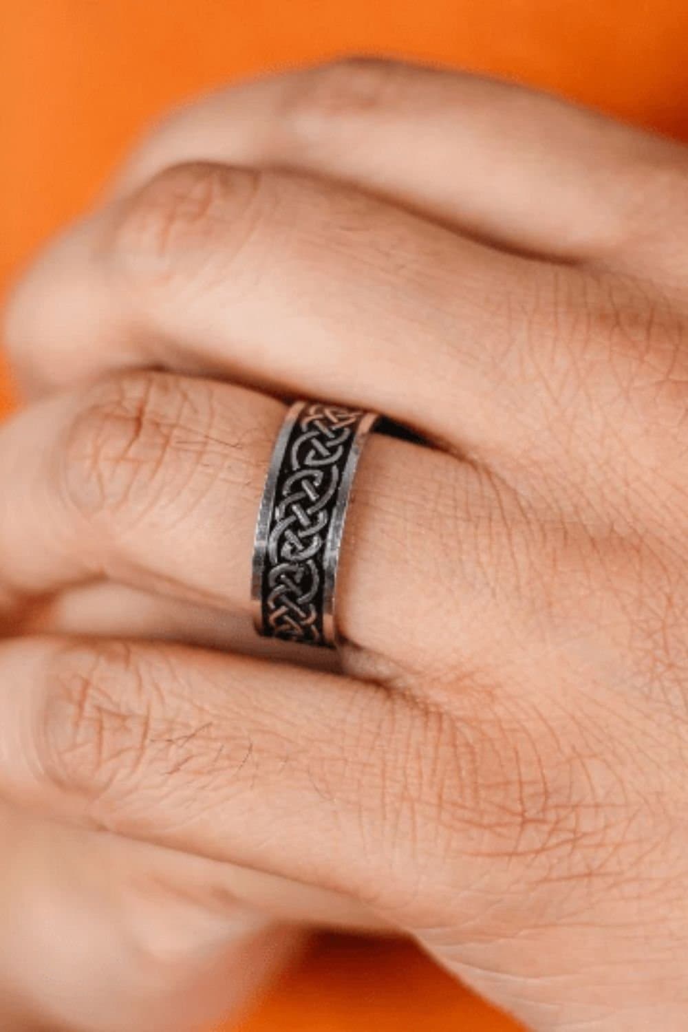 The Colourful Aura The Colourful Aura Men's 8mm Celtic knot Stainless Steel Braided Unisex Wedding Band Ring in Black