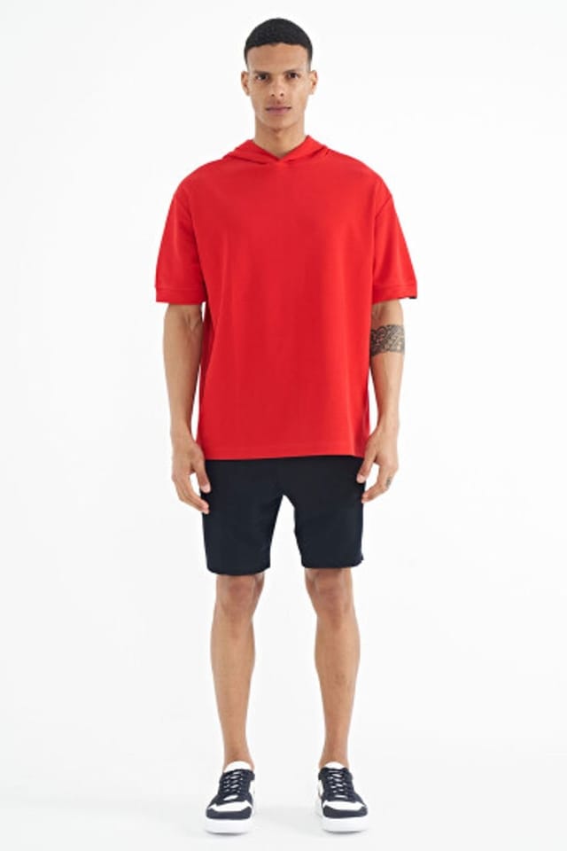 Tommy Life Tommy Life Men's Oversized Hooded Short-sleeve T-shirt in Red - 2