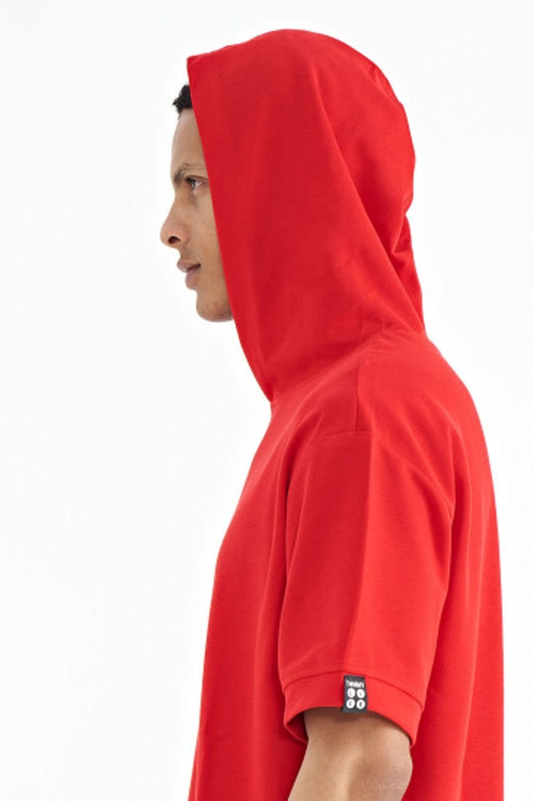 Tommy Life Tommy Life Men's Oversized Hooded Short-sleeve T-shirt in Red - 4