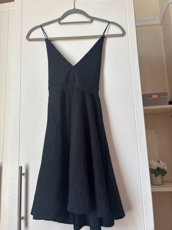 Boohoo Black halter skater dress plunge v neck 10 12 14