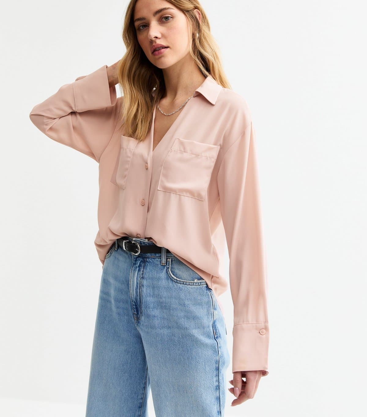 New Look Women's Pink V-Neck Curved Hem Shirt New Look