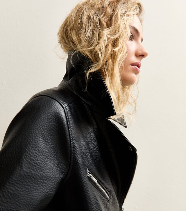 New Look Women's Black Faux Leather Textured Oversized Biker Jacket New Look - 2