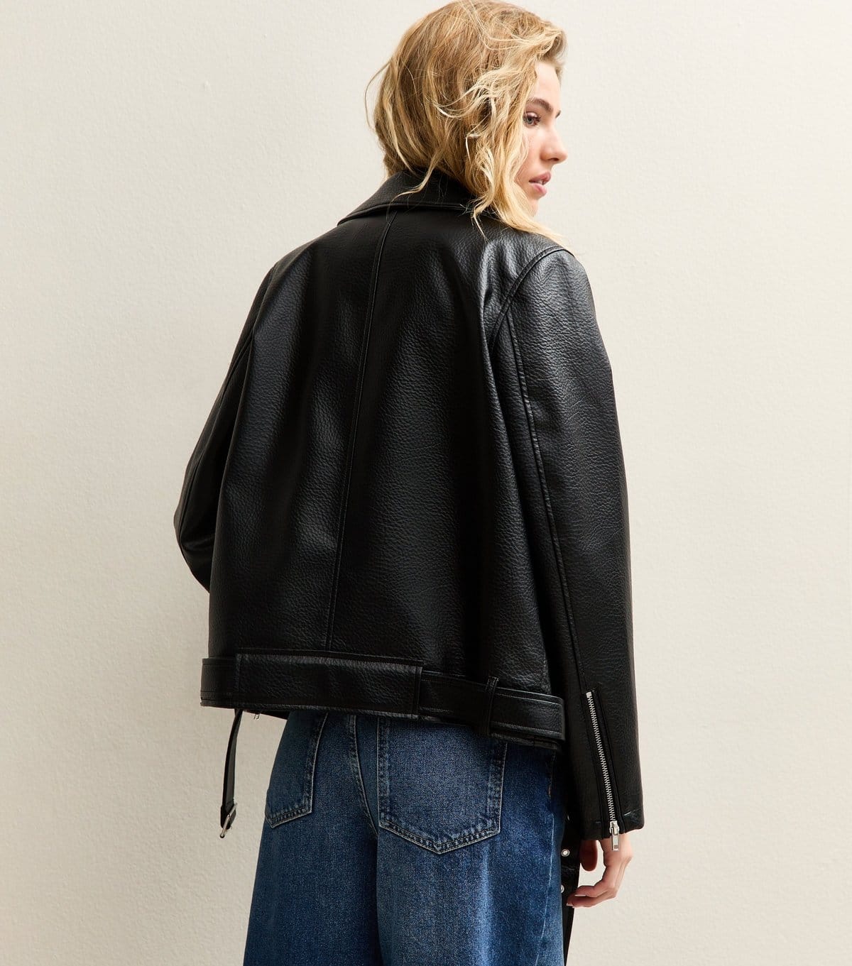 New Look Women's Black Faux Leather Textured Oversized Biker Jacket New Look - 4