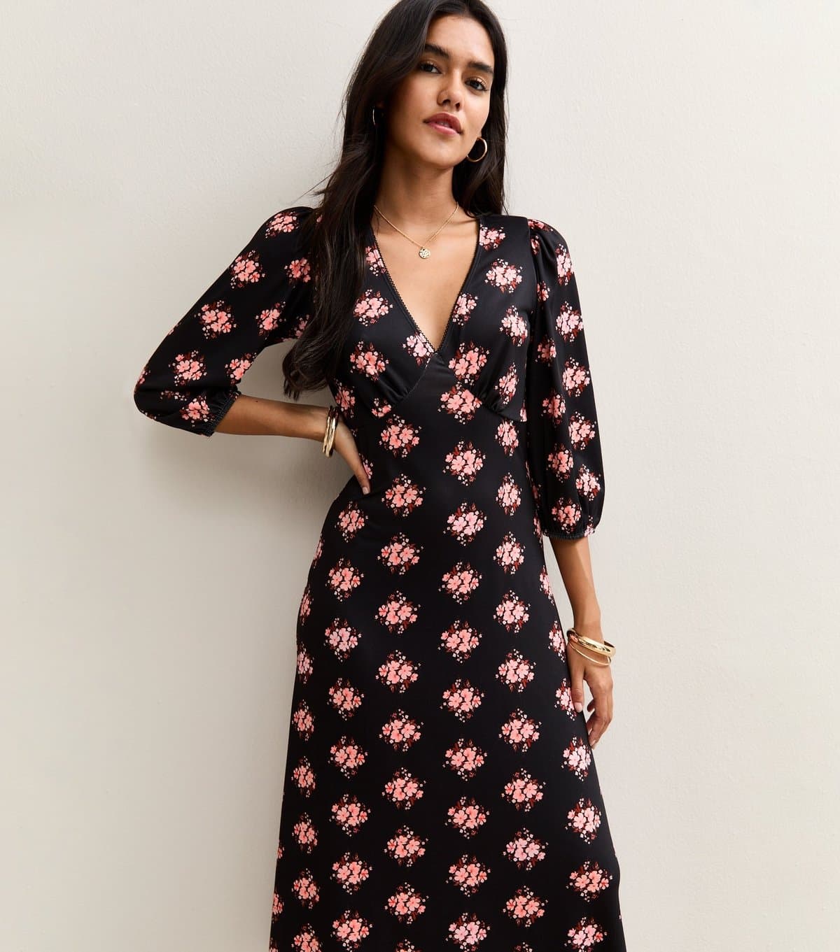 New Look Women's Black Bouquet Print Midi Dress New Look