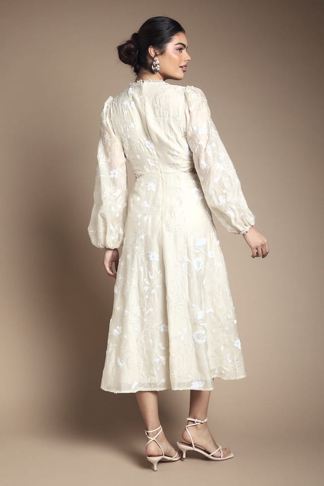Oasis Oasis Women's Chiffon Sequin Embellished Floral Midaxi Dress in Ivory - 3