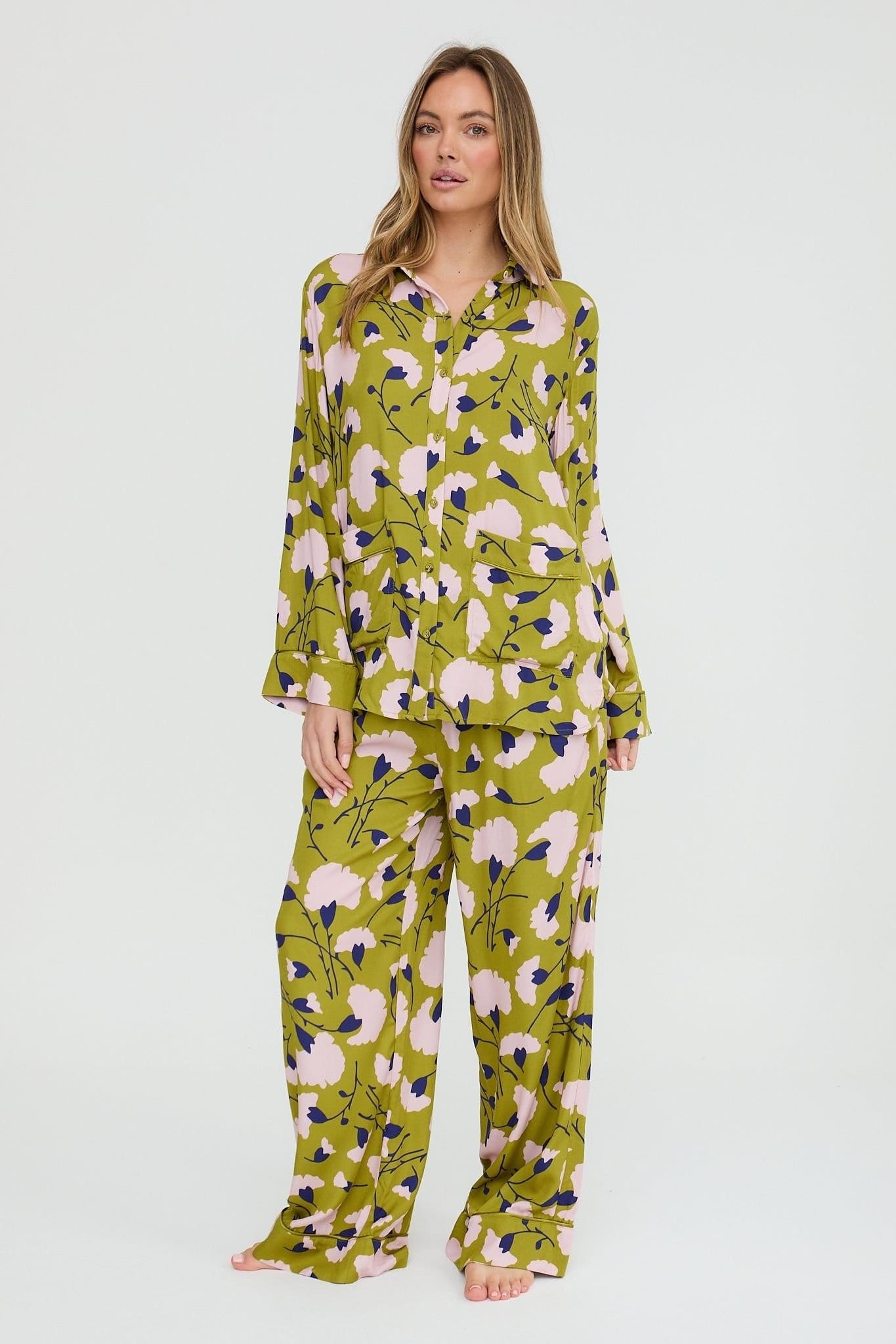 Lily and Lionel Lily and Lionel Women's Evie Long Sleeve Floral Print Pyjama Set In Green - 4