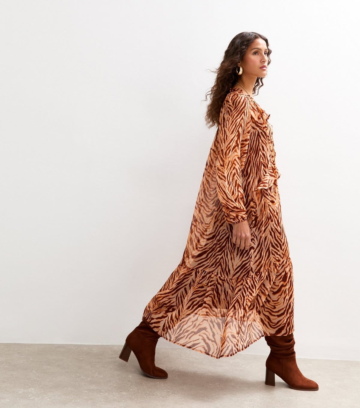 New Look Women's Brown Animal Print Chiffon Midi Dress New Look - 4