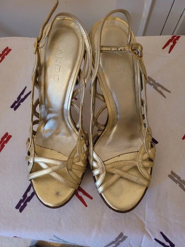 ALDO Aldo Gold high heels
