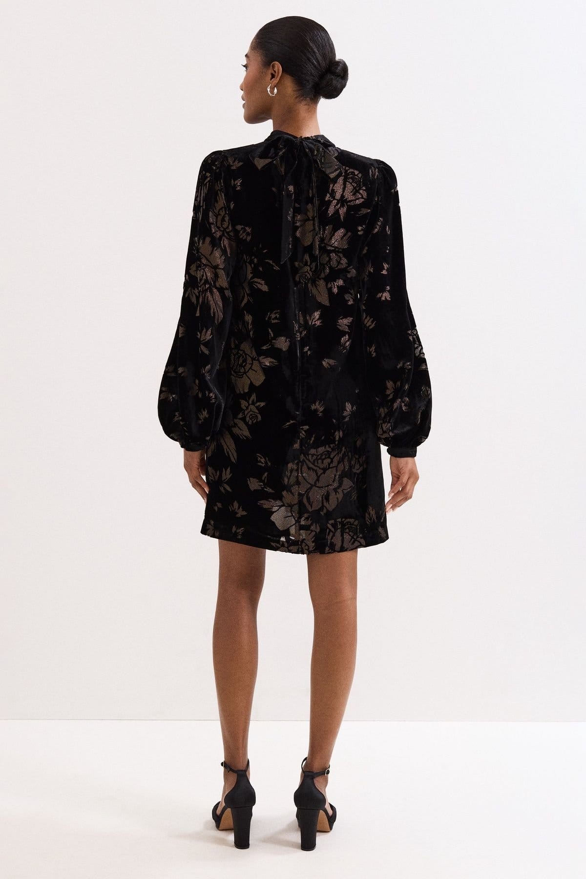 Phase Eight Phase Eight Women's Reanna Shift Dress in Black - 4