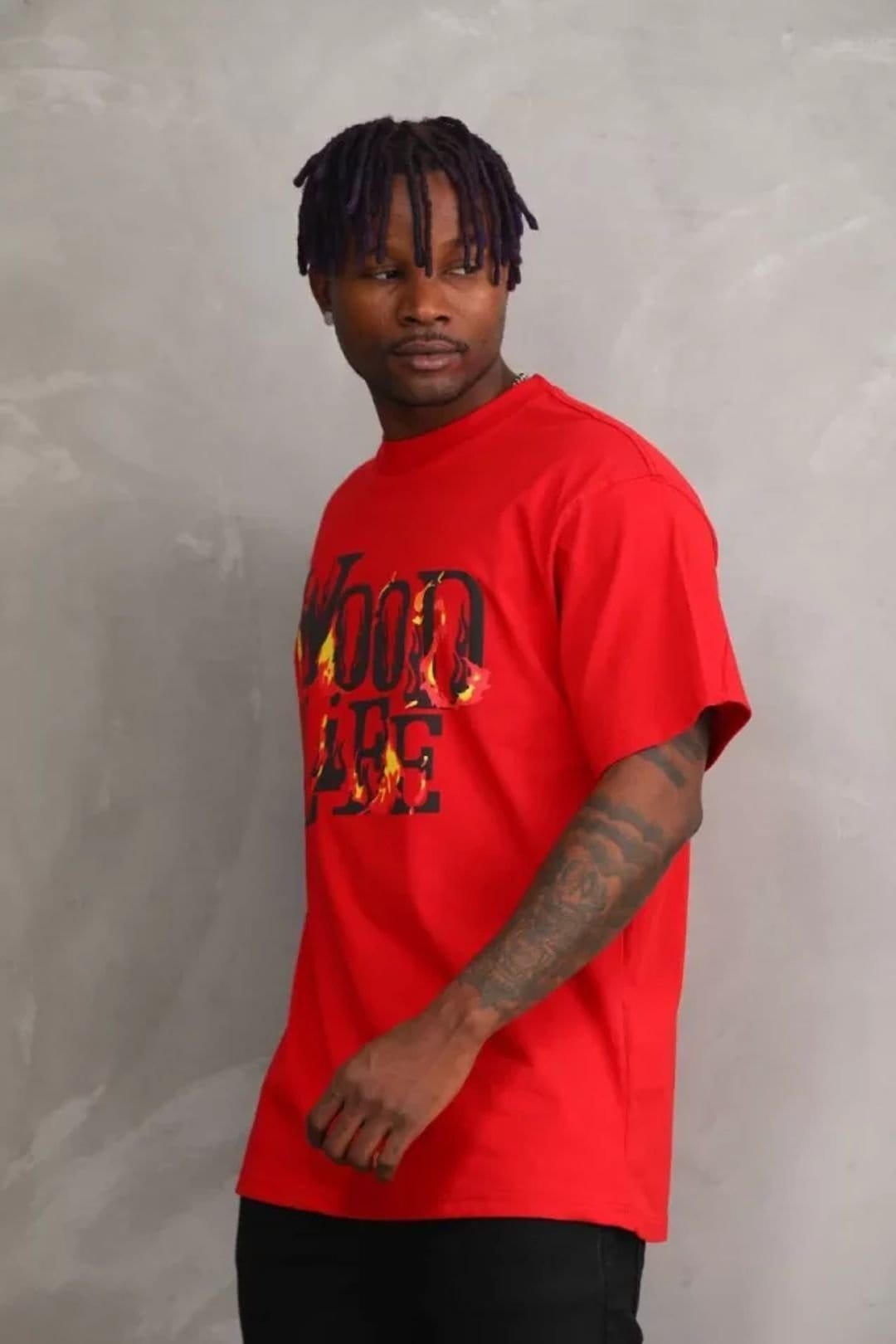 Janes Janes Men's Oversized Crew Neck Short Sleeve Text Print T-Shirt in Red - 4