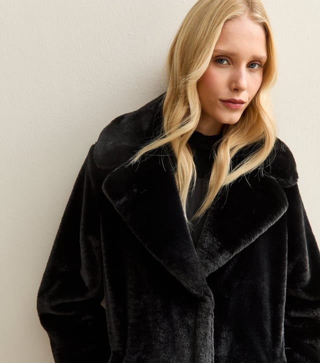 New Look Women's Black Faux Fur Midi Coat New Look - 2