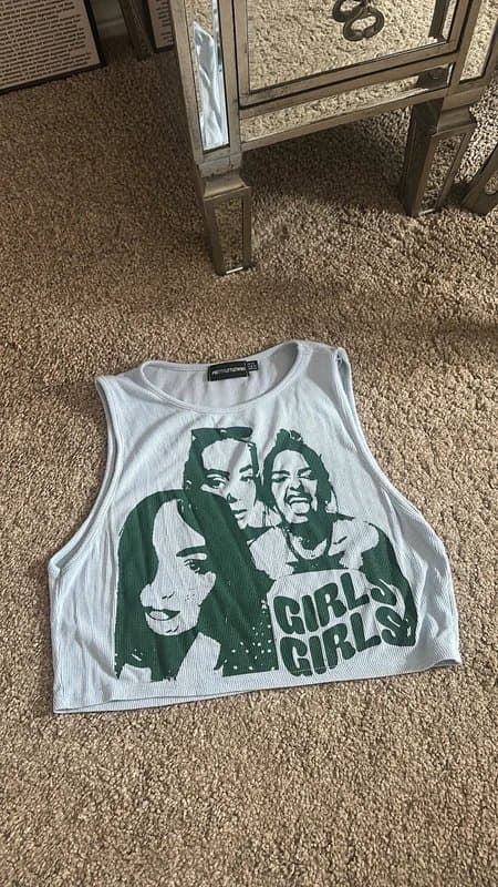 PrettyLittleThing PLT light blue and green ribbed graphic girls crop vest
