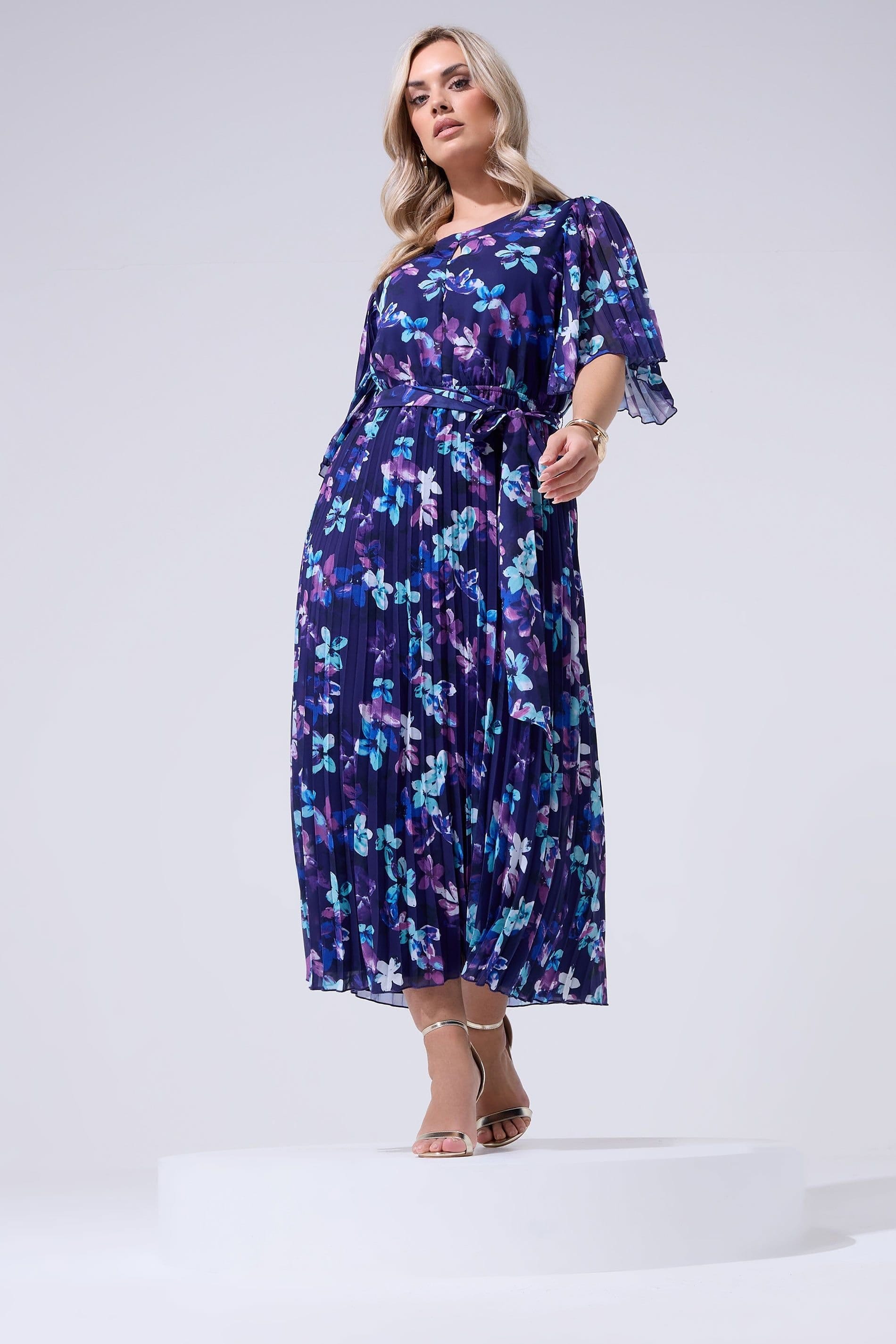 Yours Yours Women's Floral Pleated Maxi Dress in Dark Blue - 4