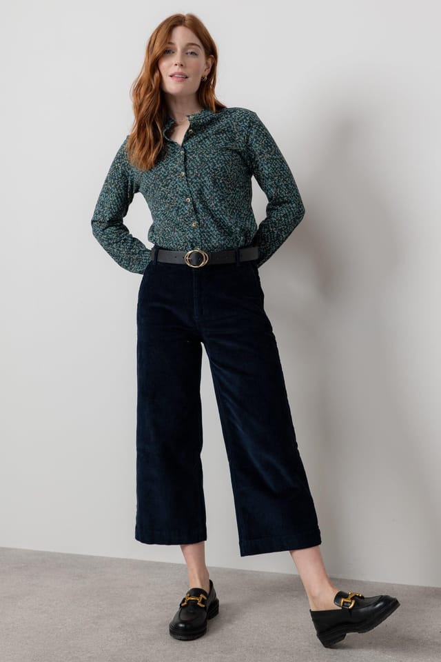 Lily & Me Lily & Me Women's Isla Stretch Jumbo Cord Cropped Trousers in Navy - 2