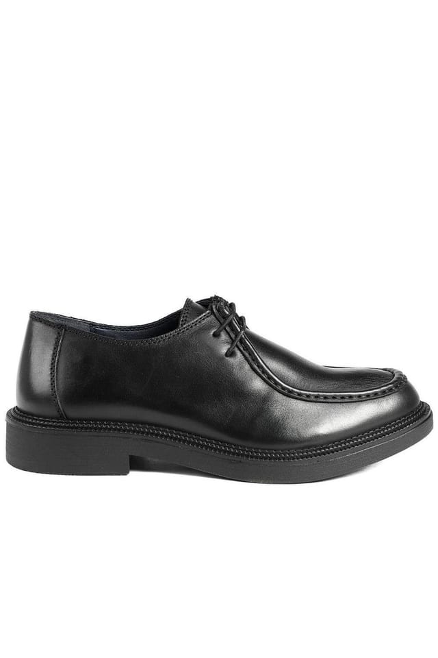 Jones Bootmaker Jones Bootmaker Men's Karson Stitched Upper Smart Leather Shoes in Black - 2