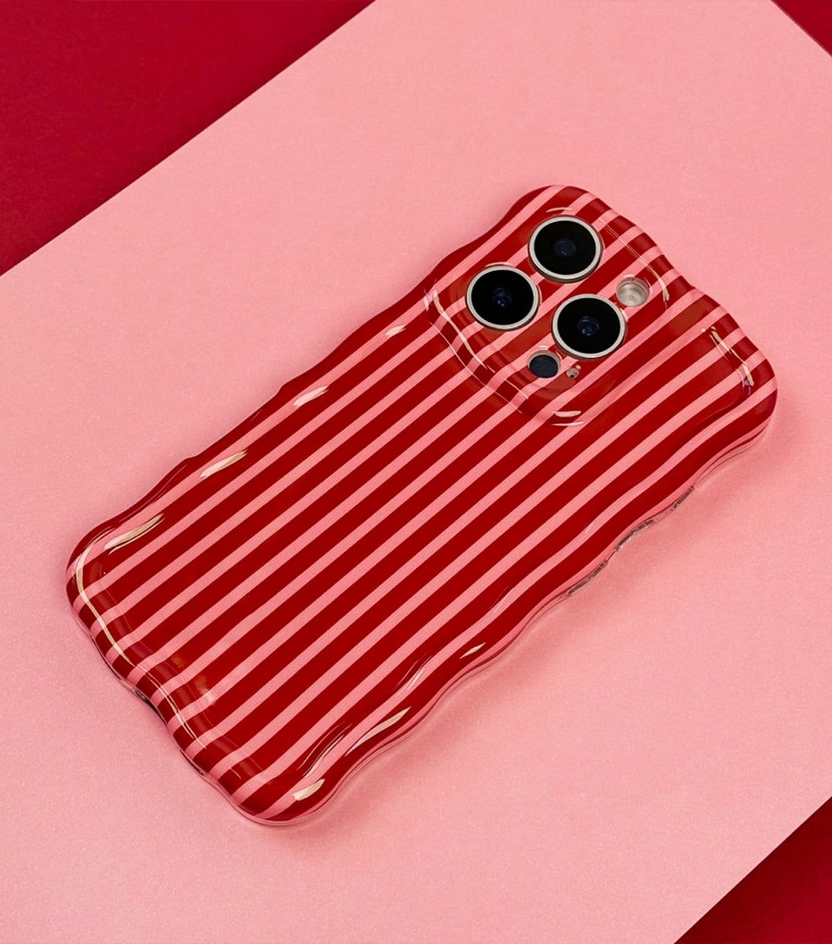 Coconut Lane Red Stripes Wavy Phone Case Coconut Lane New Look - 1