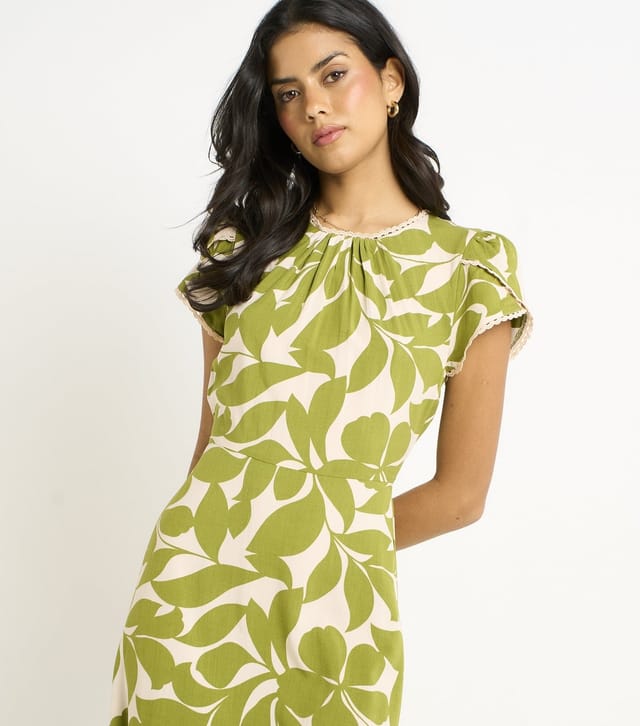 Gini London Women's Light Green Elasticated Waist Maxi Dress Gini London New Look - 2