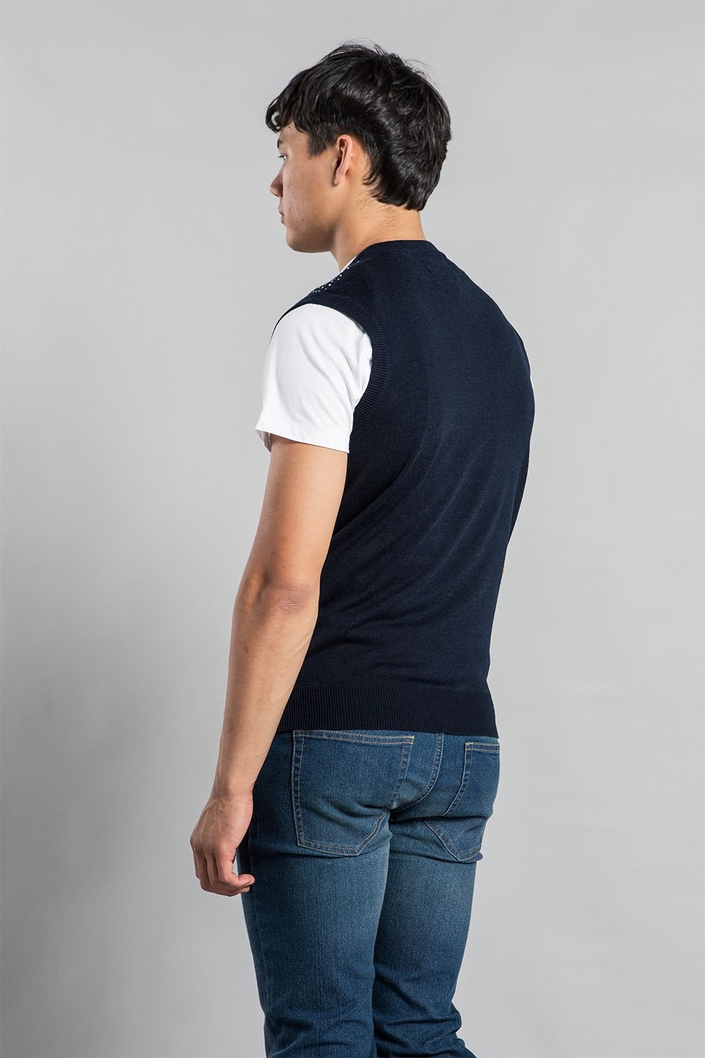 Tokyo Laundry Tokyo Laundry Men's Christmas V Neck Jacquard Knitted Vest in Dark Navy - 2