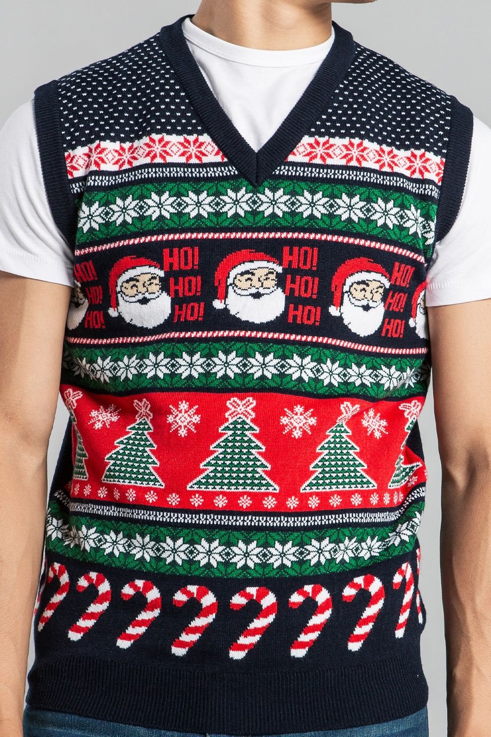 Tokyo Laundry Tokyo Laundry Men's Christmas V Neck Jacquard Knitted Vest in Dark Navy - 4