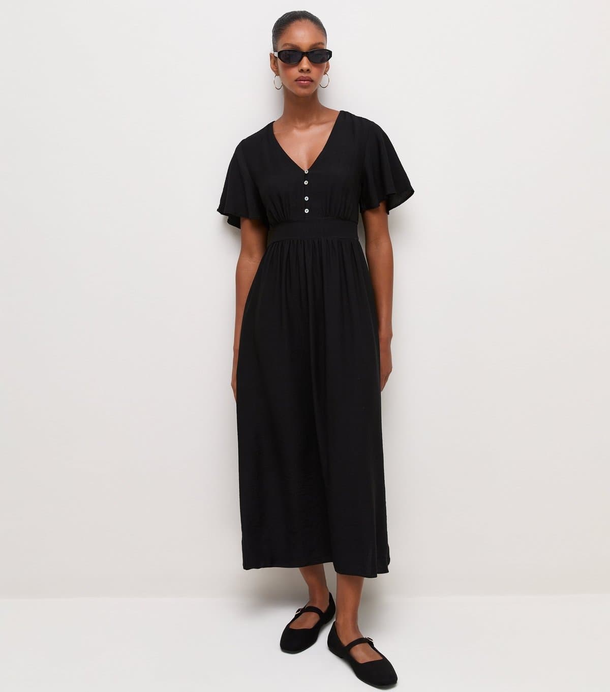 New Look Women's Black Crinkle Texture Frill Sleeve V Neck Midi Dress New Look